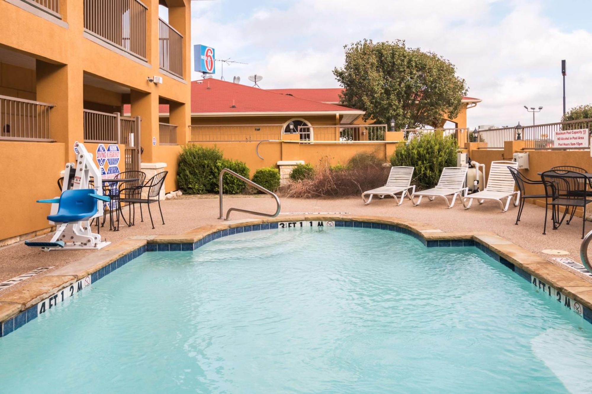 Motel 6 Alvarado Tx Екстер'єр фото